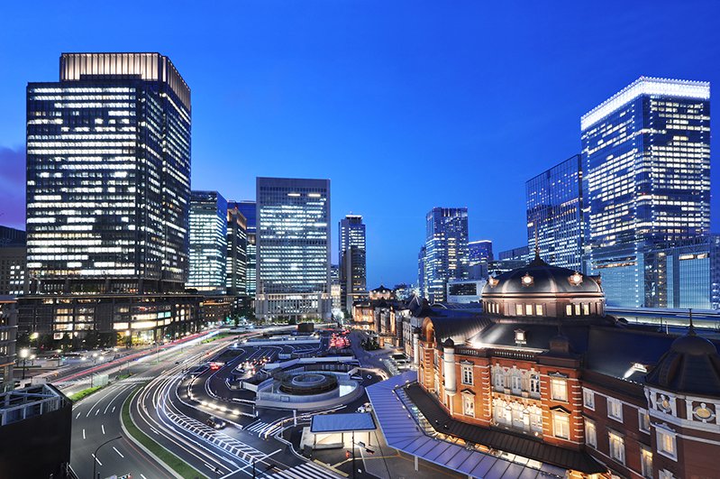 A nighttime view of Tokyo Station and the surrounding area.