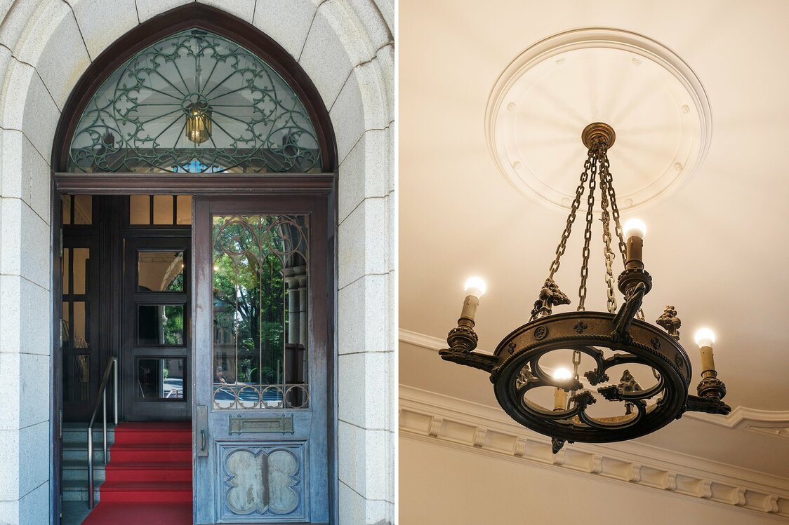 The rich appointments of the Old Library’s main entrance. (© Kawaguchi Yōko)