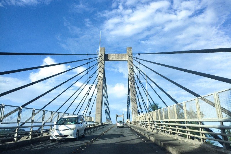 コロール島とバベルダオブ島を結ぶ「日本・パラオ友好の橋」