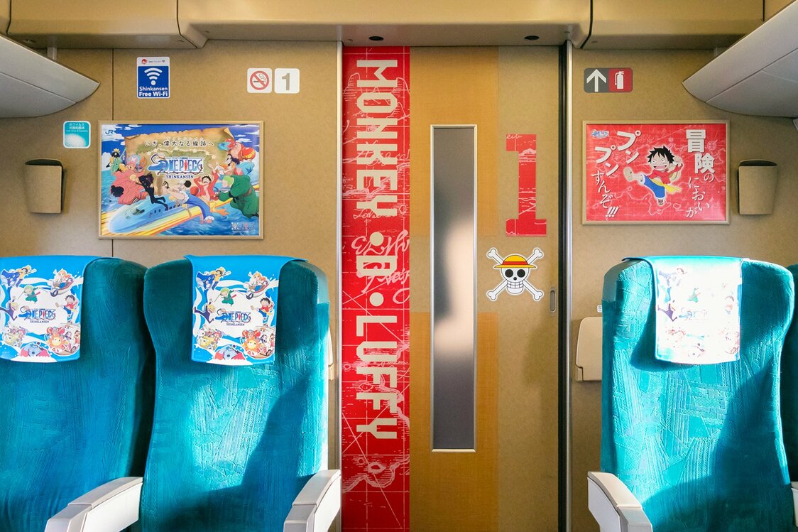 车厢门设计得让人忍不住想来回多走几趟