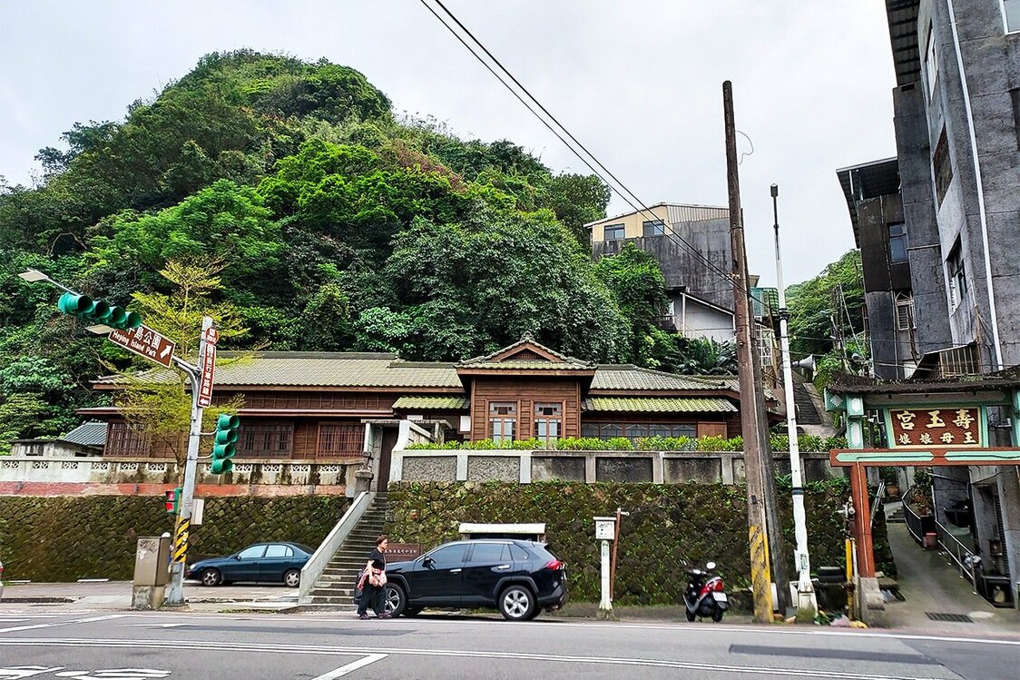 「基隆要塞司令官邸」。1931年に実業家・流水伊助の住まいとして建てられ、戦後に中華民国政府に接収される。現在は基隆市指定古蹟として修復されている