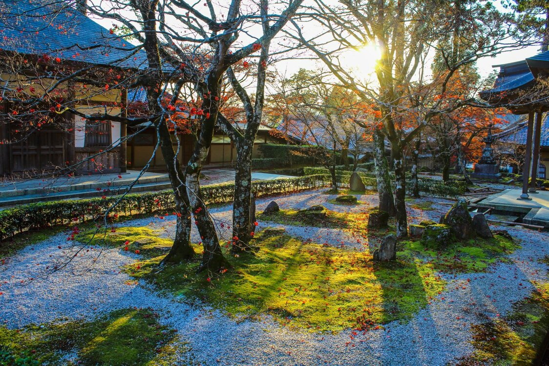 わび・さびの風情あふれる永源寺（滋賀県）の日本庭園（筆者撮影）