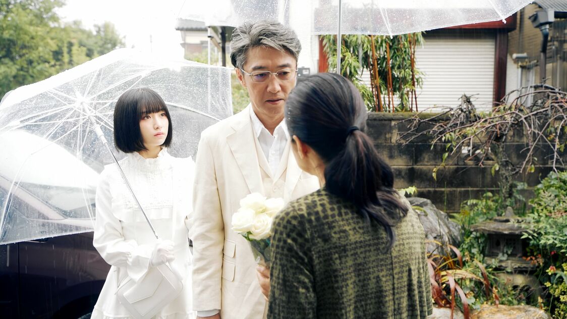 恵子のもとへ、初恋の人・金城が娘を連れてやってくる　©2020 PFFパートナーズ（ぴあ、ホリプロ、日活）／一般社団法人PFF