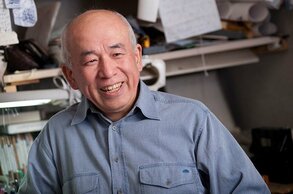アラビア書道家の本田孝一さん