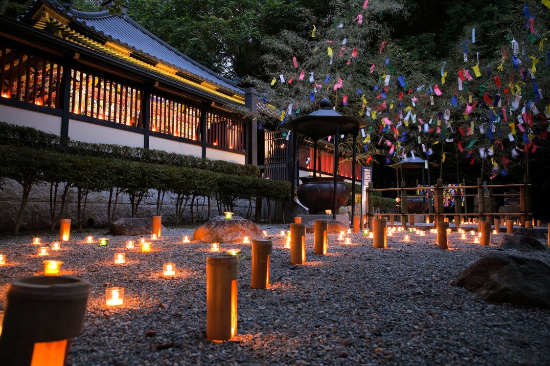 Zuihōden is illuminated beautifully after dusk for the Sendai Tanabata Matsuri. (© Zuihōden Foundation)
