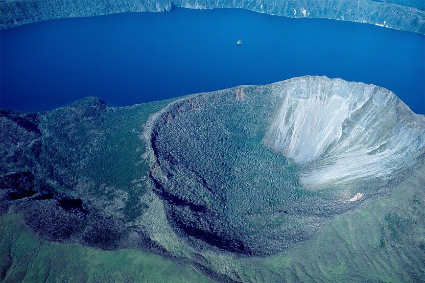 Depuis dix ans, il est devenu rare que le lac Mashû, vu ici de Teshikaga, gèle intégralement.