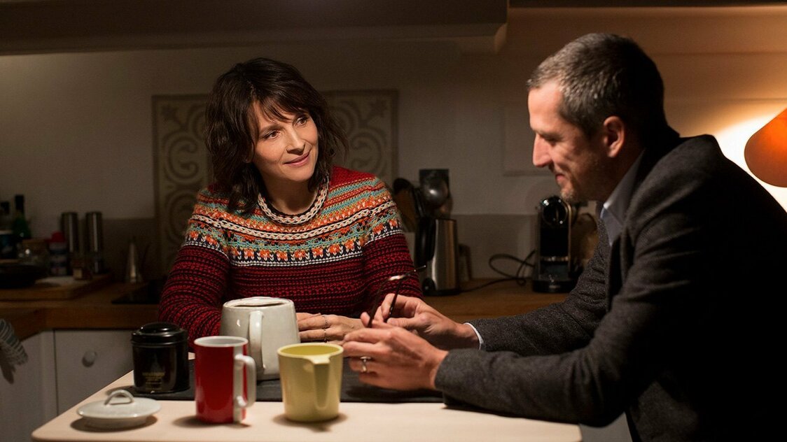 フランスを代表する名優2人がこれまでにないタイプの中年夫婦を好演　©CG CINEMA / ARTE FRANCE CINEMA / VORTEX SUTRA / PLAYTIME
