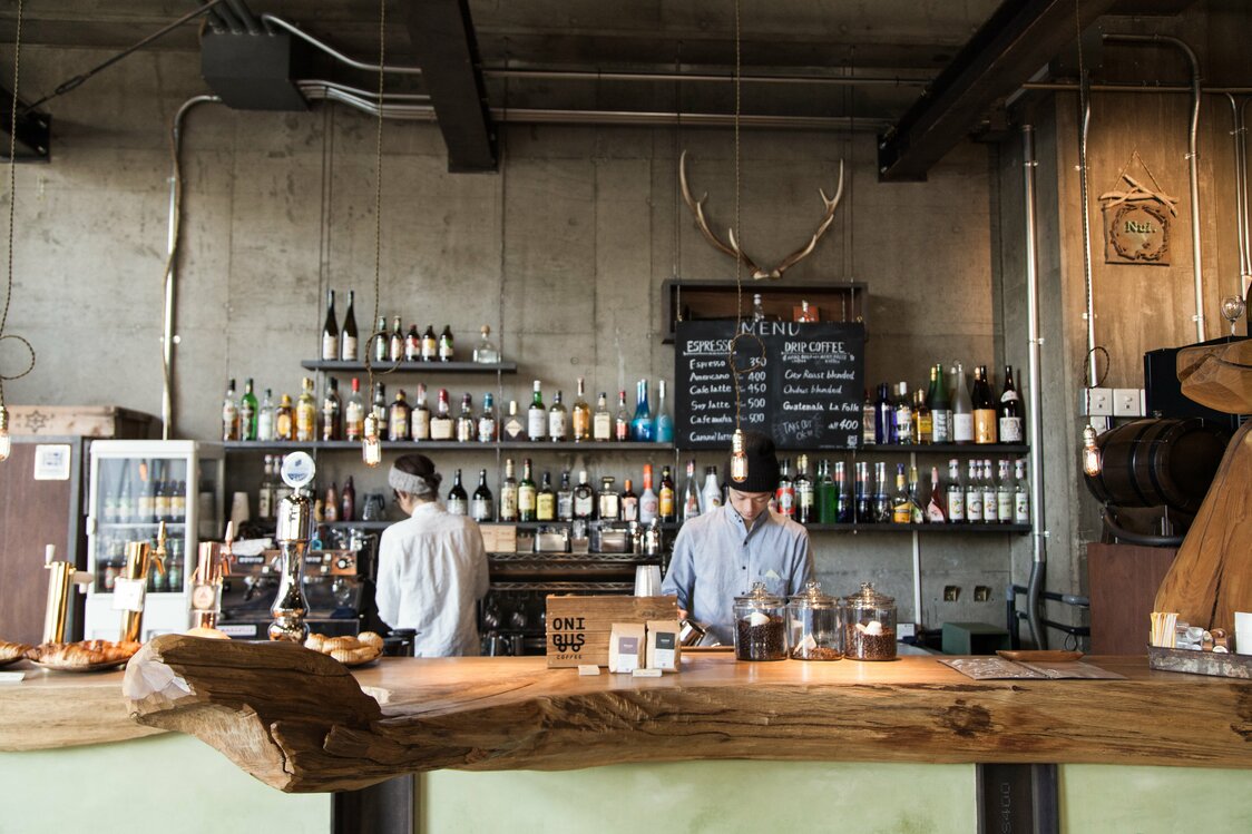 Une délicieuse sélection de plats, de cafés et de bières artisanales vous attend au restaurant du Nui (établissement de Kuramae, à Tokyo). (Photo avec l'aimable autorisation de Backpackers’ Japan)