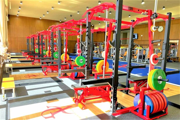 愛知学院大学のトレーニング施設で使用されている器具 ウエサカ提供