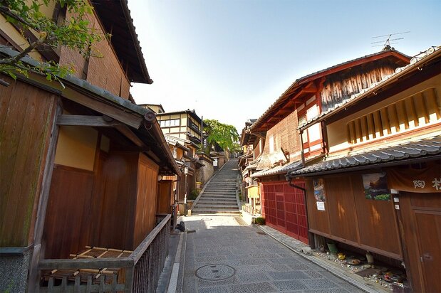 L’allée Sannen-zaka déserte pendant la pandémie (© Nippon.com)