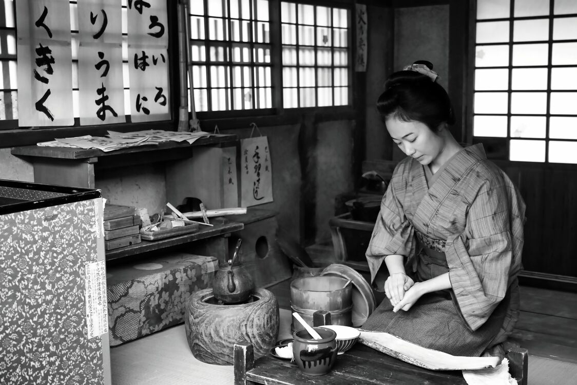 『せかいのおきく』第7章の1シーン。セットや小道具、衣裳など、すべてリユース品が使われた　©2023 FANTASIA