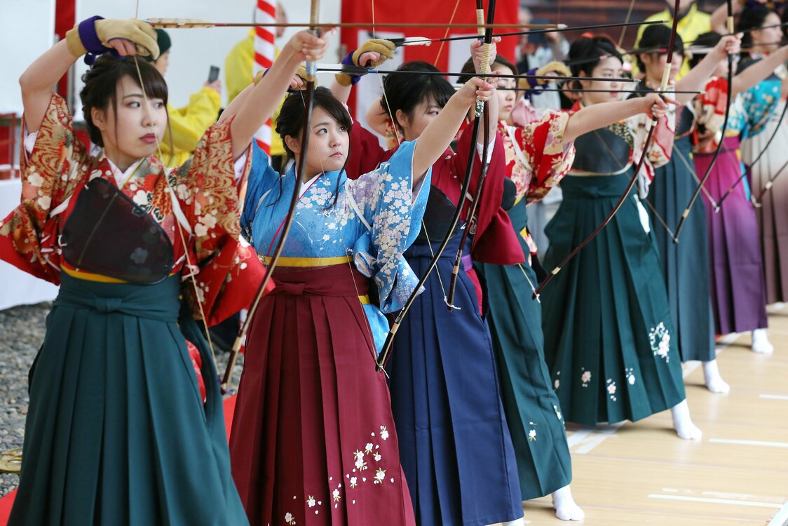 2018年の「三十三間堂 大的全国大会」　時事通信フォト