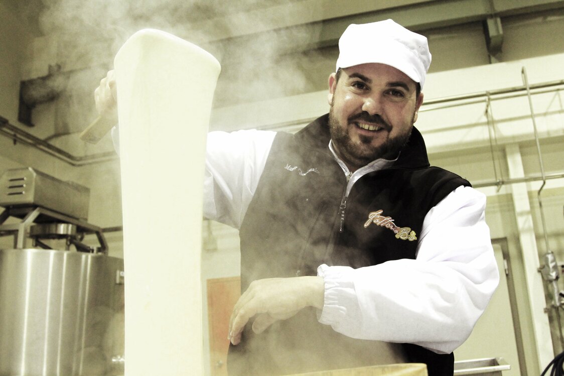 Italian cheese master Giovanni Graziano. (Courtesy of Fattoria Bio Hokkaidō)