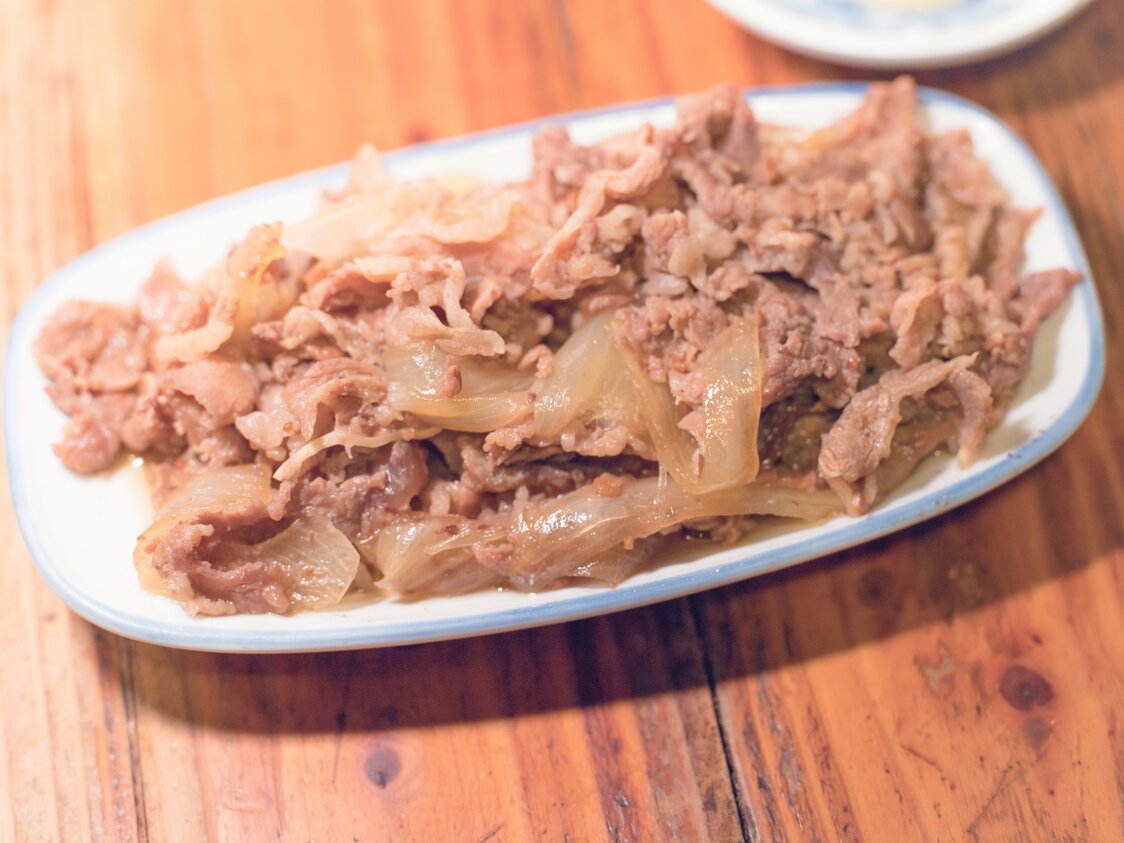 「牛煮込」600円　写真：松園多聞
