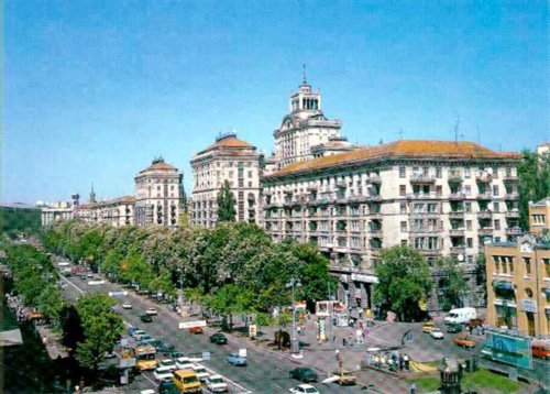 上世紀80年代初的烏克蘭首都基輔。它是基督教聖地之一，東歐最大、最古老的城市，人口超過250萬人