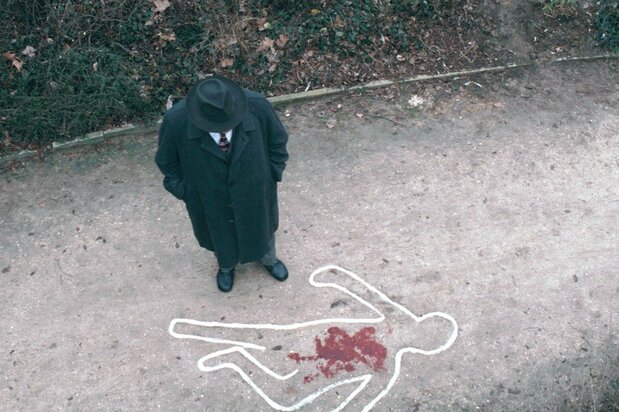 映画『メグレと若い女の死』 ©2021 CINÉ-@ F COMME FILM SND SCOPE PICTURES