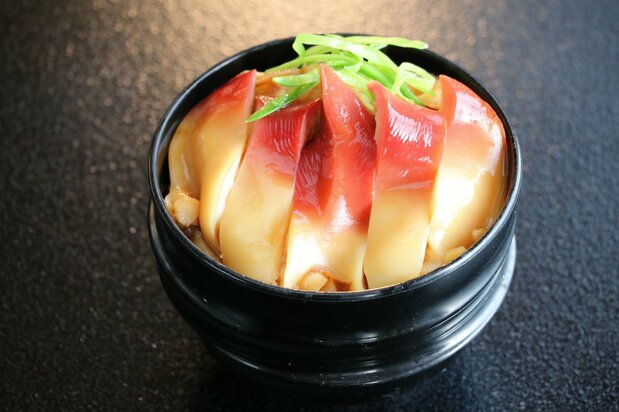 マーティンさんおすすめのホッキ飯　写真：PIXTA